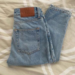BDG MOM JEANS